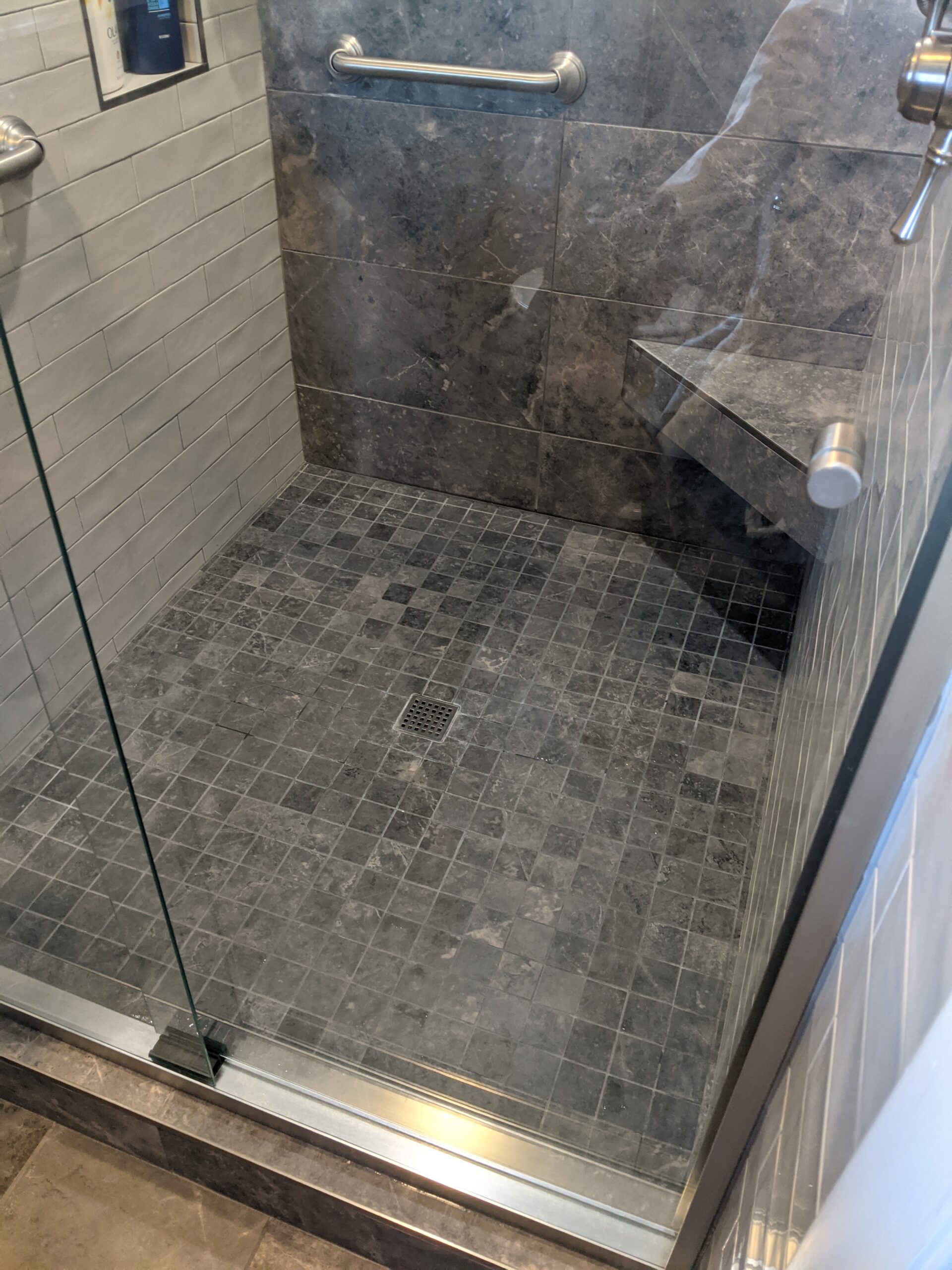 Image showing the shower floor.